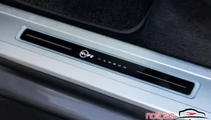 Range Rover SVR Carbon Edition chega ao Brasil por R$ 1.033.950 