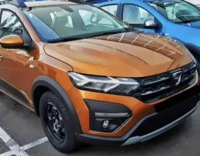 Novo Sandero Stepway é flagrado no leste europeu 