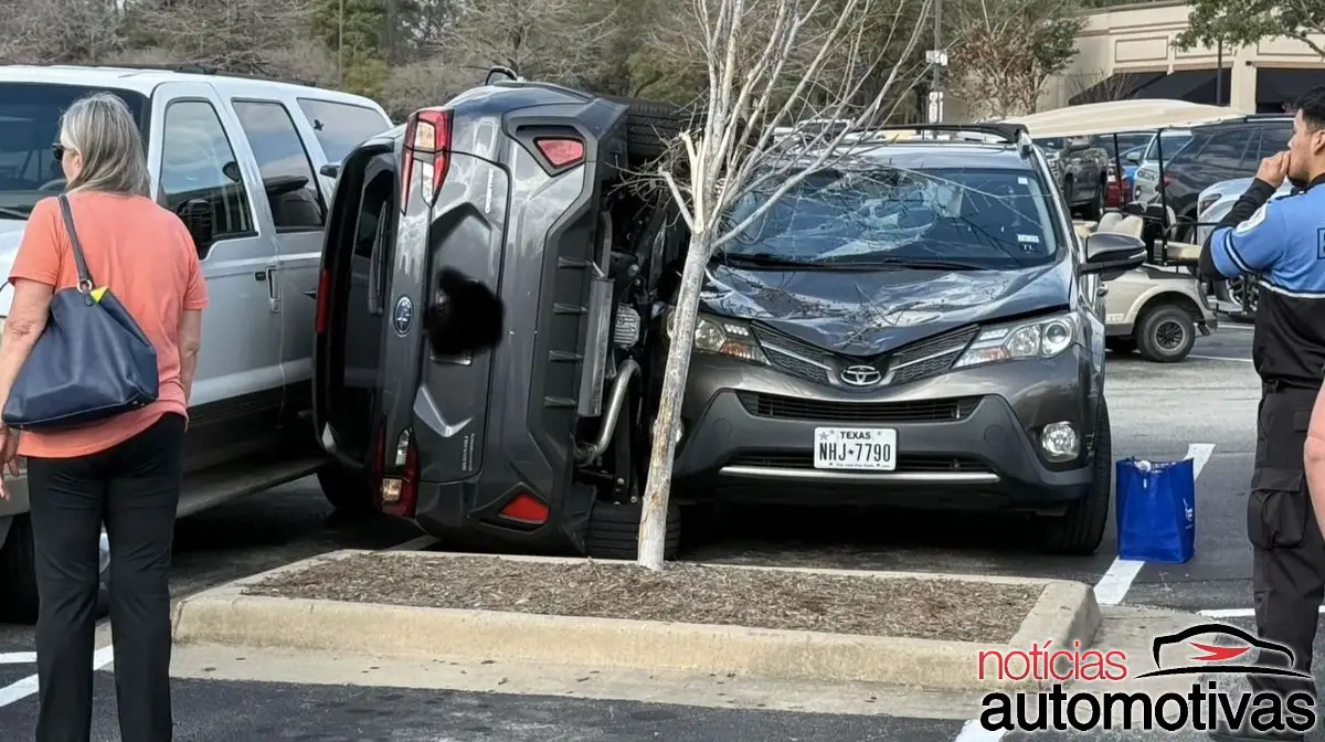 subaru sanduiche estacionamento (2)