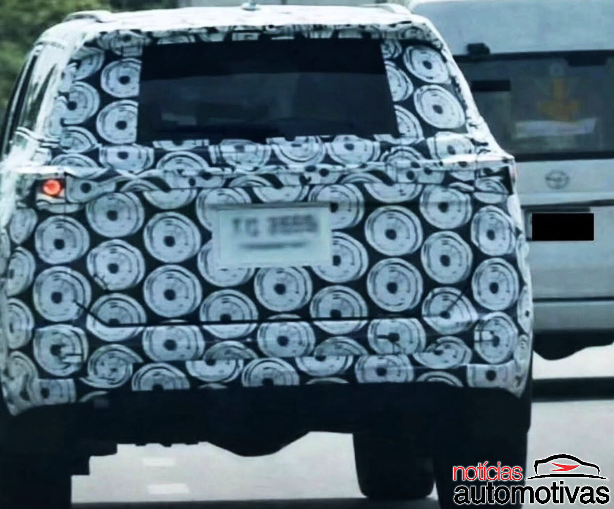 suv da hilux eletrica (2) suv da hilux eletrica (2)