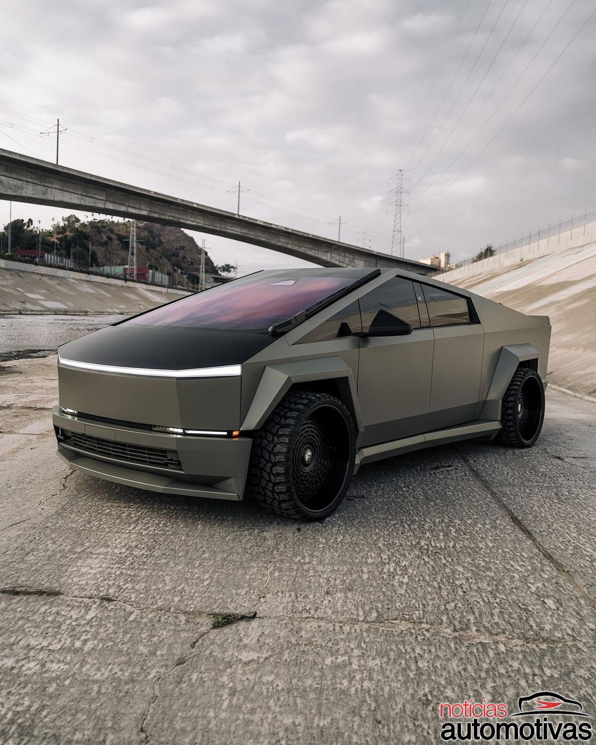 tesla cybertruck waido bodykit 7