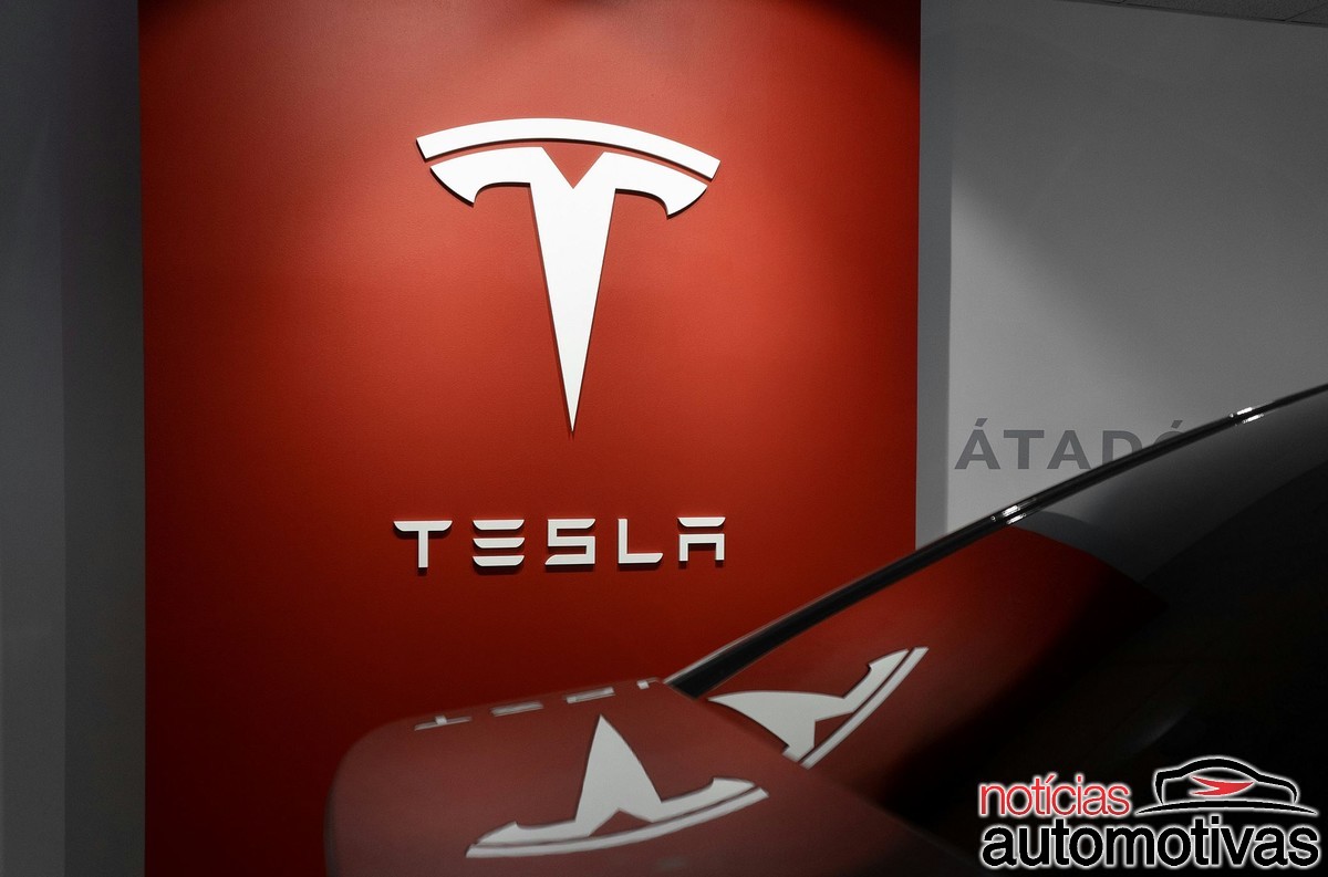tesla logo (3)