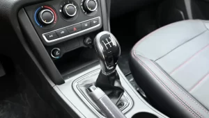 tiggo-pe-de-boi-8-300x170  Chery Tiggo 2022 "pé-de-boi" aparece na China