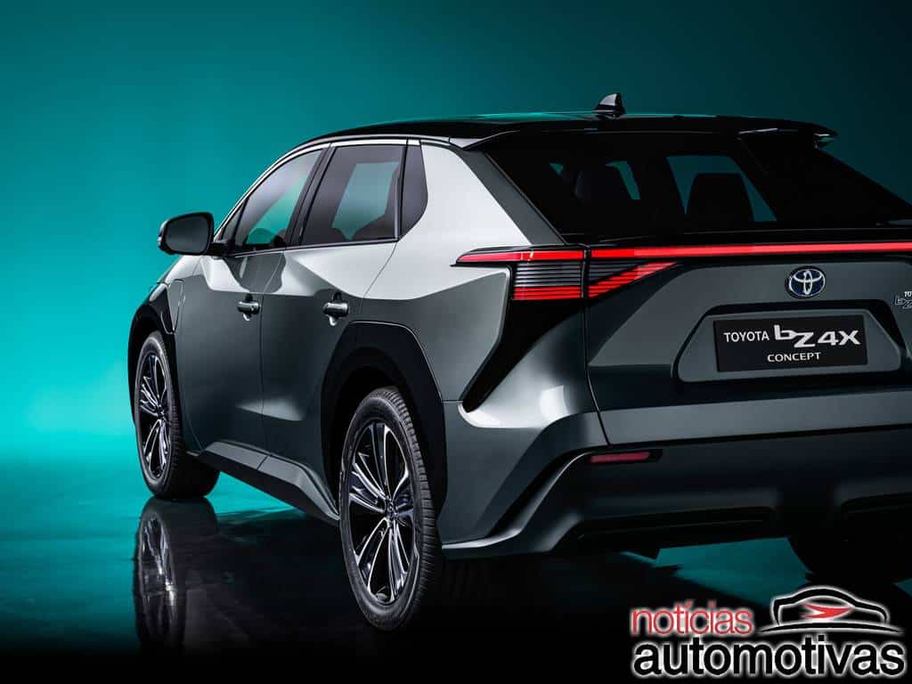 Toyota bZ4X abandona manche para vender no mercado americano 