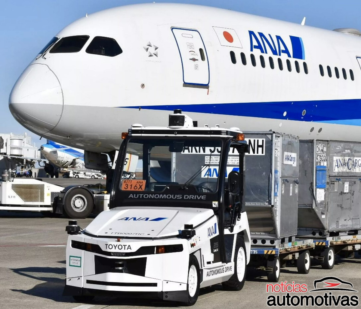 Toyota tira funcionários que rebocam aviões em aeroporto e coloca robô no lugar