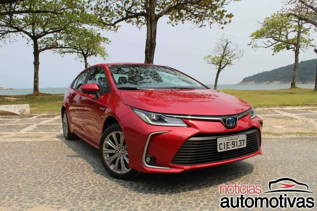 Toyota comemora mais de 15 milhões de híbridos vendidos no mundo 