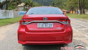 toyota corolla altis hybrid avaliação na 16