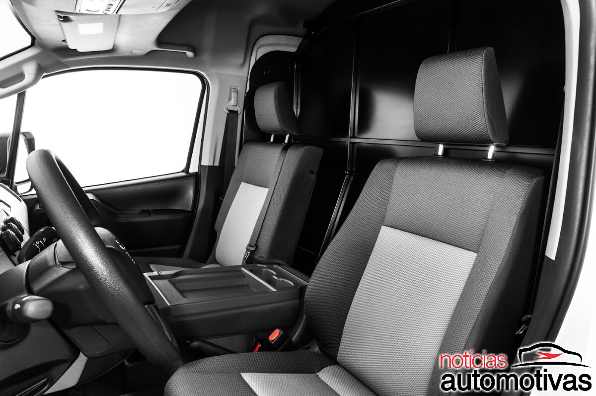 toyota hiace furgão 10