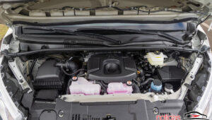 toyota hiace furgão 11