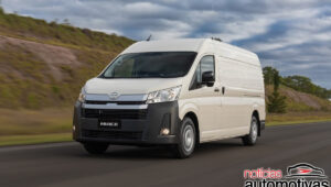 toyota hiace furgão 12