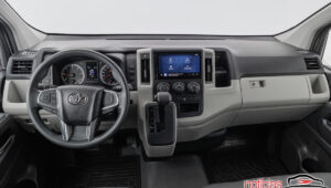 toyota hiace furgão 9