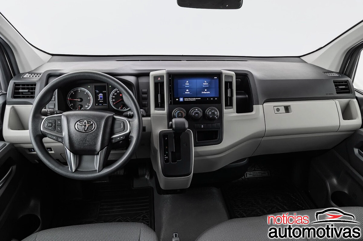 toyota hiace furgão 9