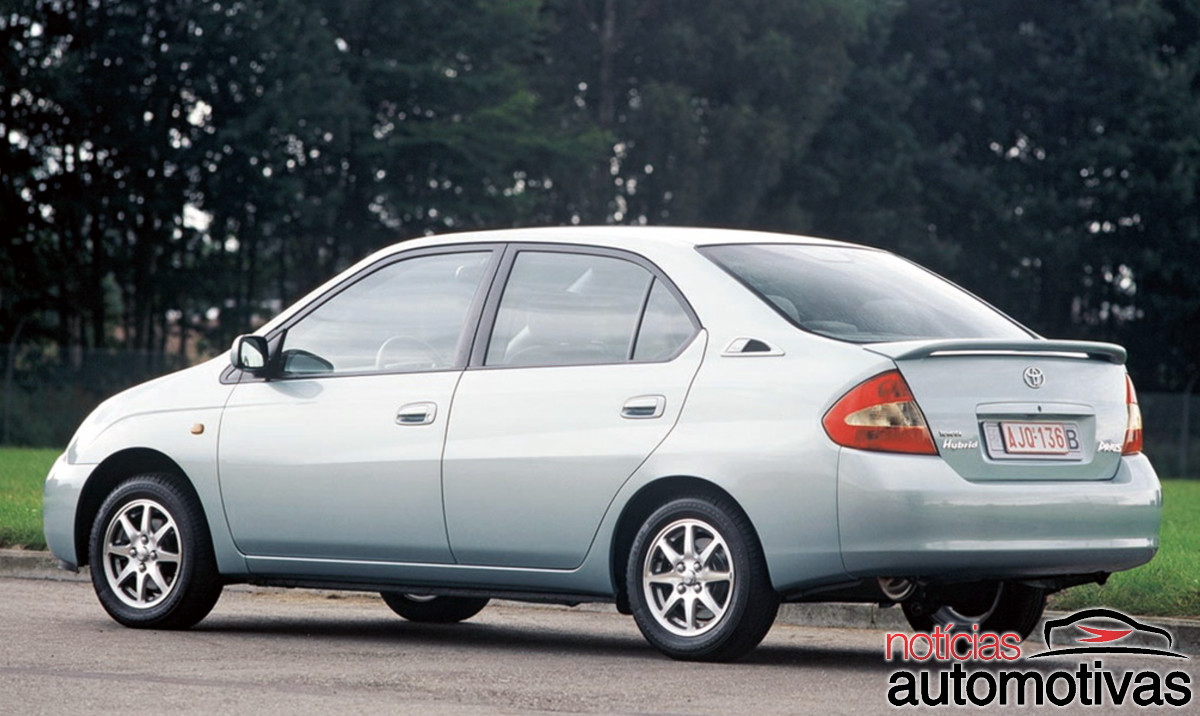 toyota prius 1997 (3) toyota prius 1997 (3)
