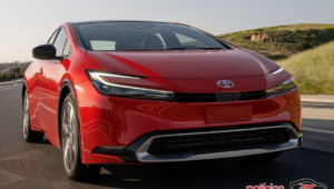 toyota prius 2023 (2)