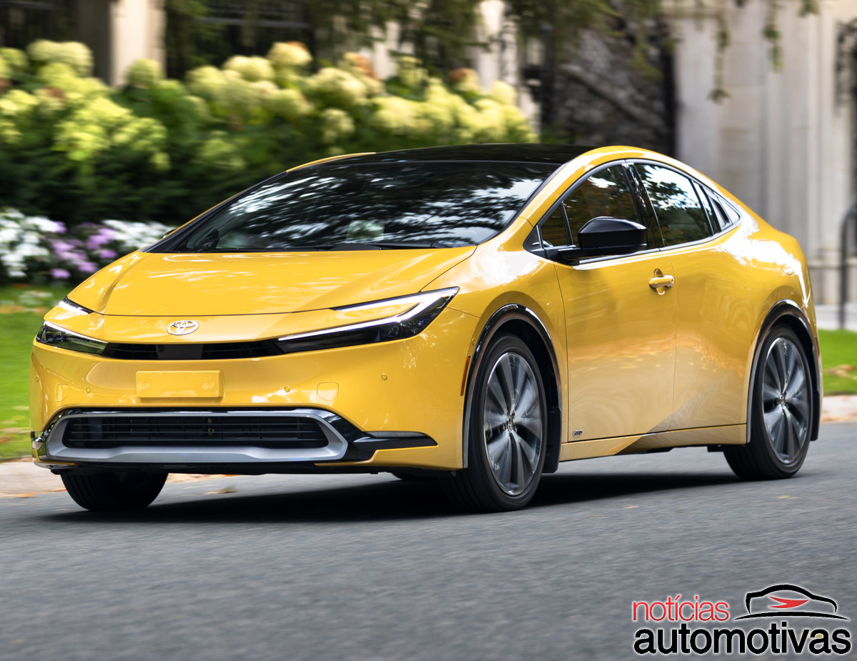 toyota prius 2023 (5)