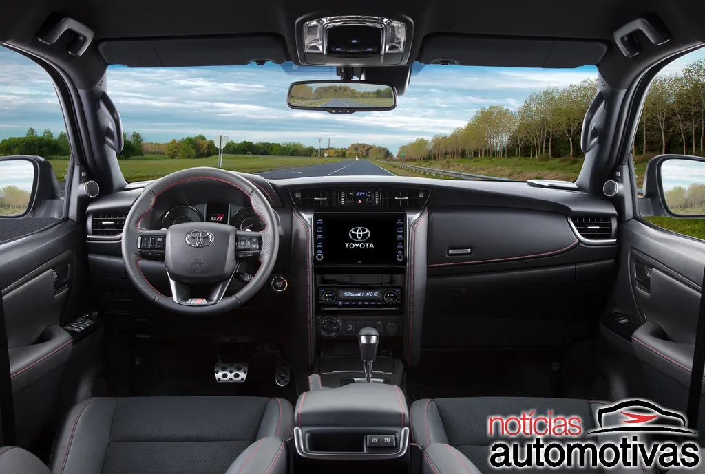 toyota-sw4-gr-s-6 Toyota SW4 GR-S chega ao Brasil a partir de R$ 415.790