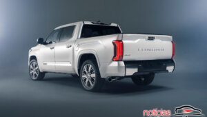 Toyota Tundra Capstone aposta em luxo e hibridização nos EUA 