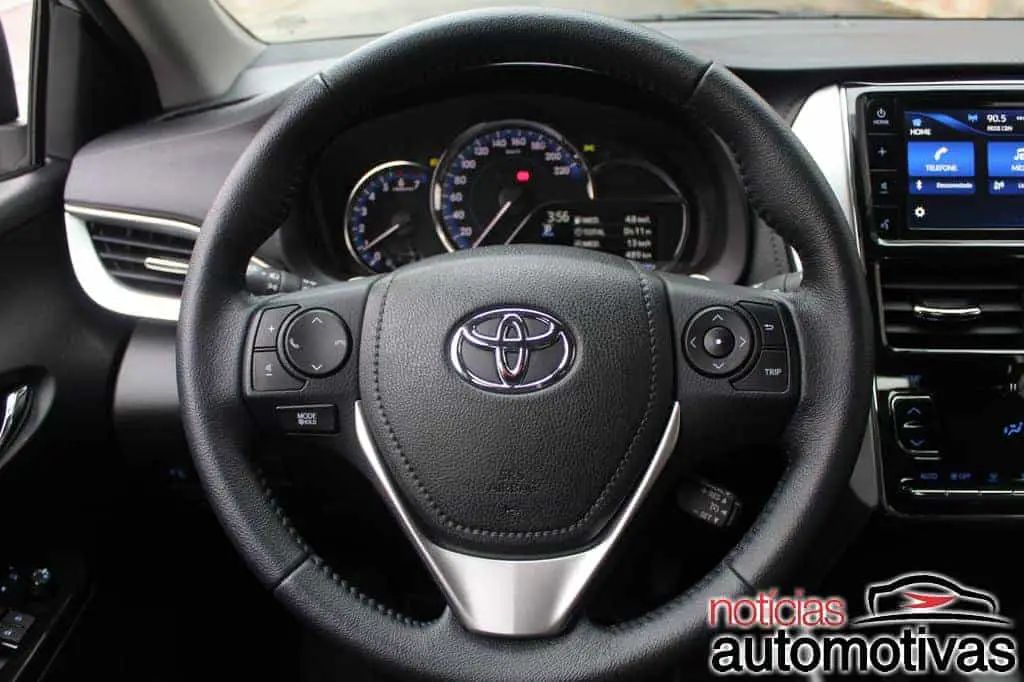 Toyota Yaris / Vios - Página 8 Toyota-yaris-sedan-avalia%C3%A7%C3%A3o-NA-40