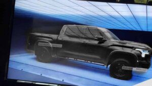 tundra-22-5-300x170 Nova Toyota Tundra 2022 aparece em versão TRD Pro atualizada