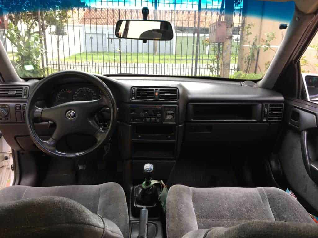 Vectra GSi: o sedã esportivo que abalou nosso mercado nos anos 90 