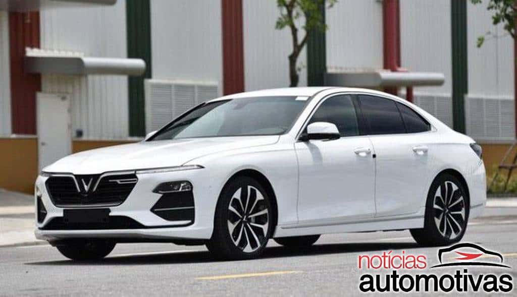 VinFast chama polícia para YouTuber que reclamou de seu carro 