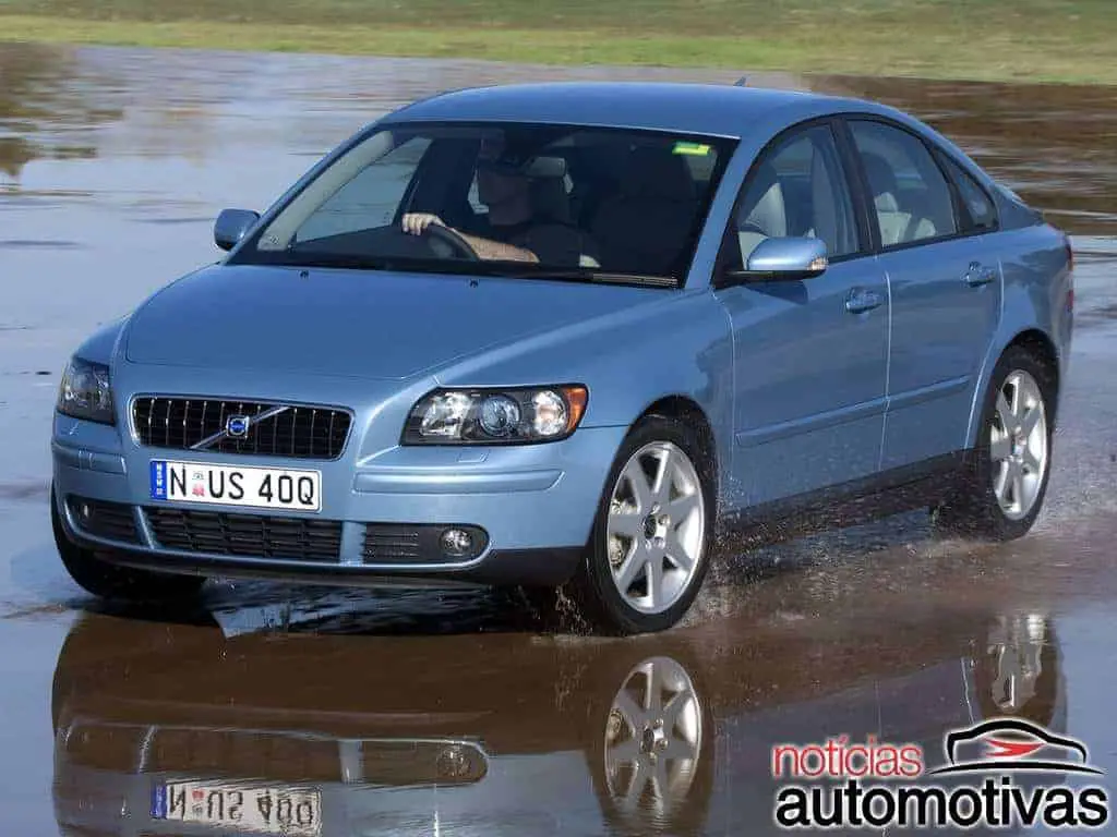 Volvo S40: tudo sobre o sedã médio vendido no Brasil em 2 gerações 