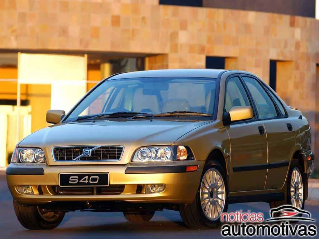 Volvo S40 detalhes, versões, anos, mecânica, motor, consumo