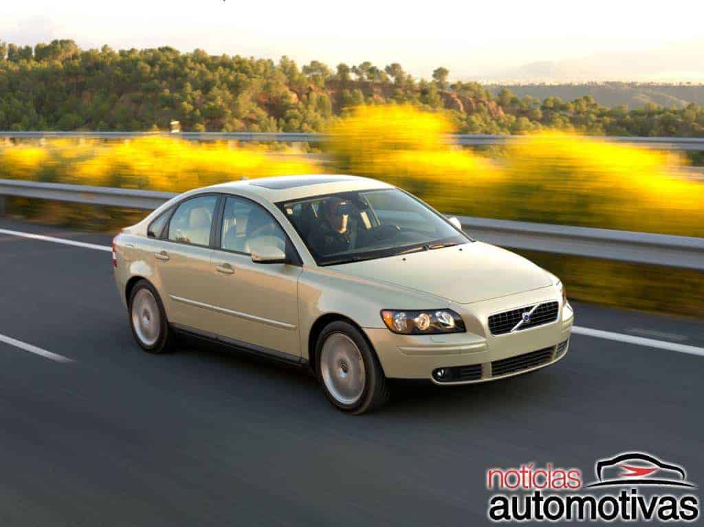 Volvo S40: tudo sobre o sedã médio vendido no Brasil em 2 gerações 