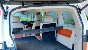 vw-id-buzz-flagra-10-300x170 Volkswagen ID Buzz: nova Kombi tem interior flagrado na Europa