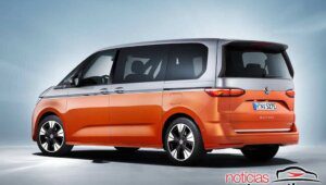 Volkswagen Multivan T7: herdeira da Kombi agora é híbrida 
