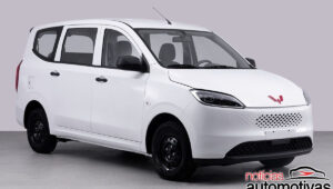 wuling minivan 1