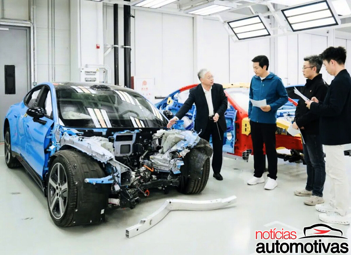 CEO da Xiaomi desmonta o SU7 ao vivo por 3,5 horas e expõe cada detalhe do EV, mas o que ele “prova” na prática pode irritar rivais tradicionais